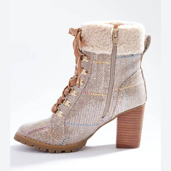 Women's Beige Shimmer Thread Tweed Ankle Winter Boots - Picture 1 of 2